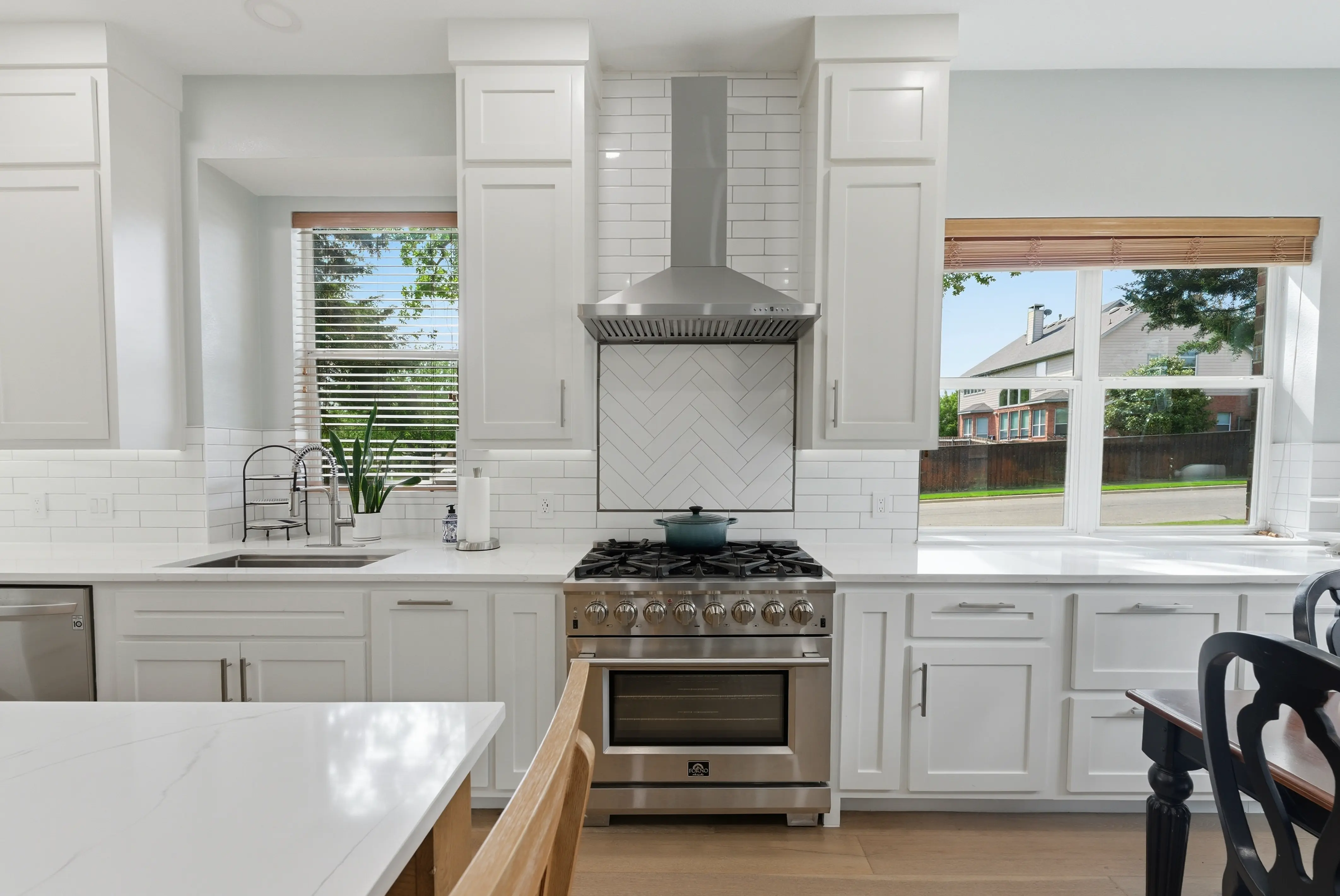 Kitchen alternate angle