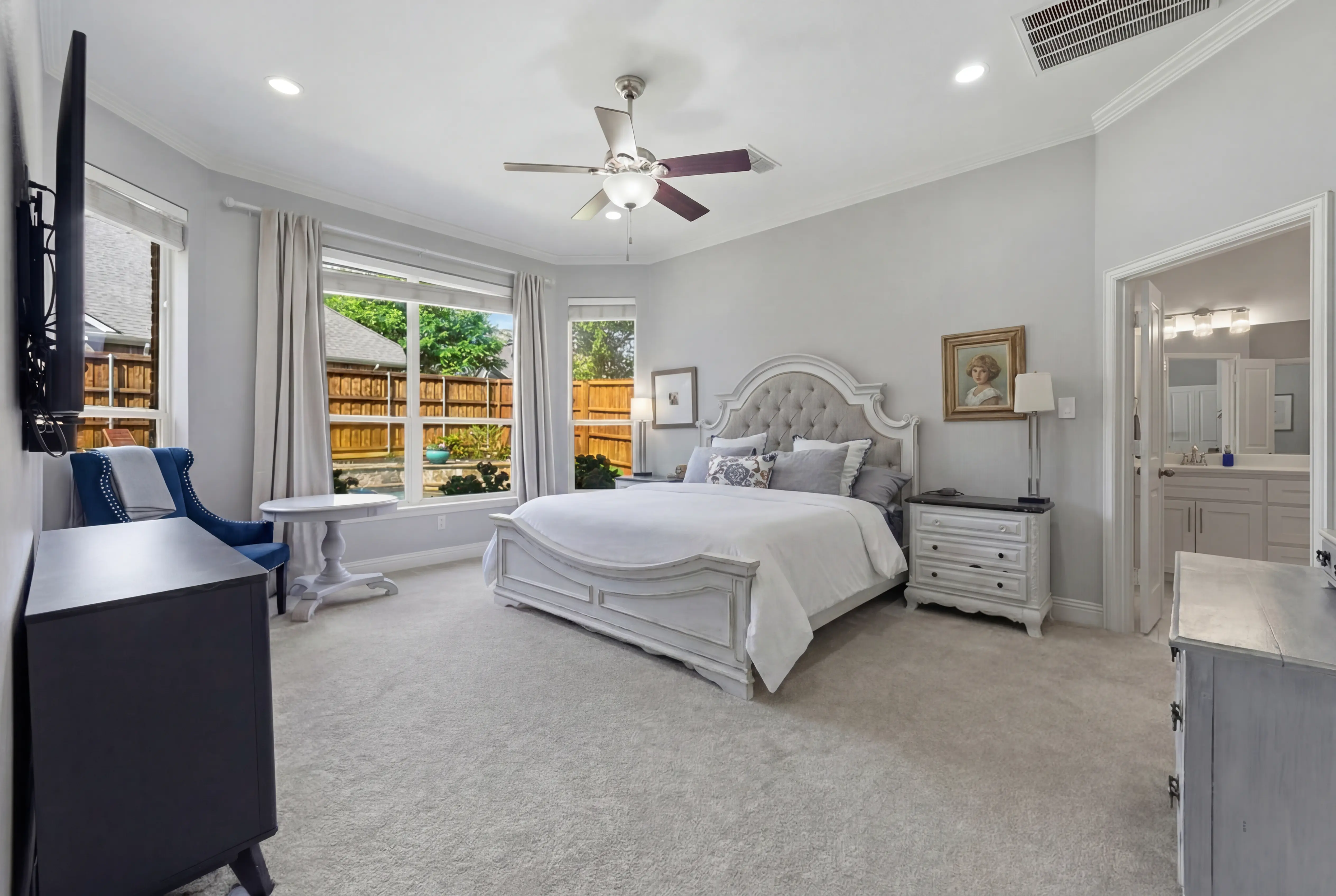 Primary bedroom alternate view